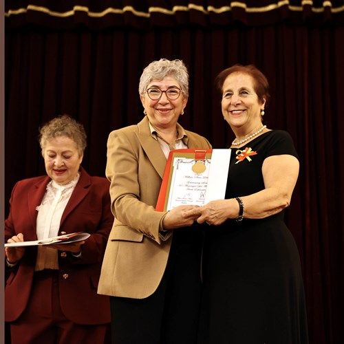 Betul Pasinler Odul Takdimi 2